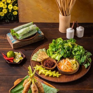 Nhà Em Cần Chị Có Tâm- Có Trách Nhiêm Để Chăm Bà Bị Tai Liệt- Quận 4