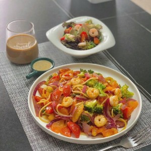 Cần cô về làm gvn 1 trệt 1 lầu ở quận 9, nhà 5 người lớn - lương 9tr, bao ăn ở