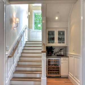 Nhà 1 trệt 1 lầu ở Quận 3 cần cô giúp việc ở lại lâu dài