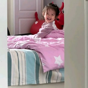 Tuyển dụng gấp: Chăm bé 2 tuổi, Quận 8 - Lương 13 triệu ( bao ăn ở) , nhà chung cư.