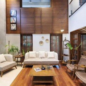 NHÀ CHỈ CÓ 3  MẸ CON CẦN GẤP 1 CHỊ GIÚP VIỆC NHÀ TRÊN ĐƯỜNG TÂN KỲ TÂN QUÝ QUẬN TÂN PHÚ LƯƠNG THÁNG 10TR BAO ĂN Ở