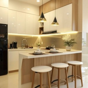 Em cần gấp cô có kinh nghiệm chăm bé - bé nhà em 4 tháng tuổi 