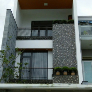 NHÀ Ở ĐƯỜNG LÒ SIÊU- Q11 EM CẦN TUYỂN CHỊ GÁI VỀ HỖ TRỢ VIỆC NHÀ LƯƠNG 10TR