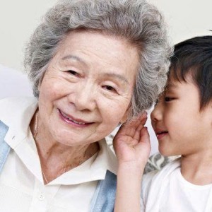 Chăm bà em 80 tuổi ở Lê Văn Quới quận Bình Tân – lương 12 triệu