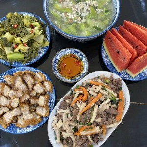 Nhà chung cư An Phú- Quận 6- nhà có 2 phòng ngủ- cần chị về lo cơm nước dọn dẹp nhà cửa- bao ăn ở