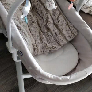 EM  CẦN CHỊ CHĂM BÉ 8 THÁNG Ở CHỢ PHẠM THẾ HIỂN QUẬN 8 LƯƠNG 10TR BAO ĂN Ở