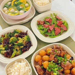 Cần cô về làm gvn 1 trệt 1 lầu ở quận 9, nhà 5 người lớn - 9tr