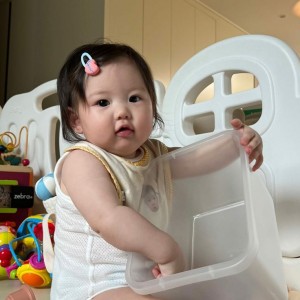 CẦN CÔ GIÚP VIỆC CHĂM EM BÉ, Ở LẠI NHÀ  Làm việc tại quận 4 nhà gần Phố ẩm thực Vĩnh Khánh.