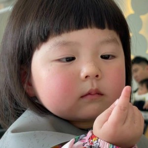 Cần cô chăm bé gái 3 tuổi tại Quận 10, bé đã đi học mẫu giáo