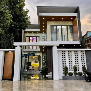 Cần gấp chị giúp việc nhà 3 lầu ở Quận 7, nhà con chỉ có 2 người