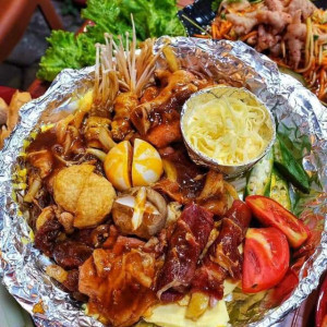 QUÁN LẨU NƯỚNG Ở QUẬN GÒ VẤP  Cần gấp nam 25 tuổi đổ lại , nữ đủ 16 – 54 tuổi ( bao ăn ở lại )