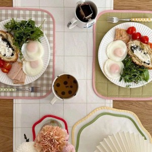 Cần gấp cô chăm bà - nhà em ở quận 8, lương 12tr