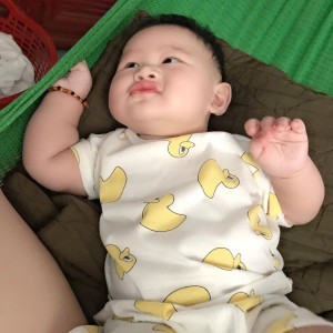 VỢ CHỒNG EM THA THIẾT TÌM CHỊ BẢO MẪU CHO BÉ 6 THÁNG LƯƠNG 12TR TẠI KCN TÂN BÌNH