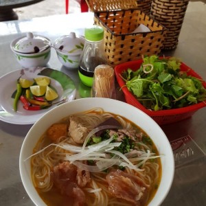 🥢 Tuyển phụ quán bún- phở bò NỮ
