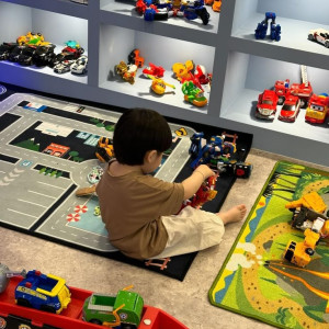 Đang cần chị chăm bé 3 tuổi ở quận Bình thạnh , Lương 13 triệu .