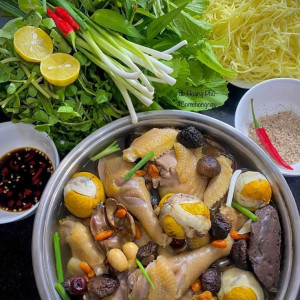 EM ĐANG CẦN GẤP CHỊ VỀ CHĂM BÀ Ở QUẬN 1