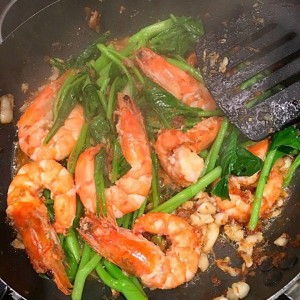 Cần tuyển người nấu cơm hàng ngày ở Đào Duy Anh, Phú Nhuận (ĐI VỀ)