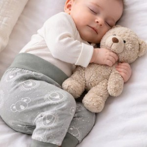 Cần cô chăm bé 3 tháng tuổi  - nhà 1 trệt 2 lầu - Lương 9tr ( bao ăn )
