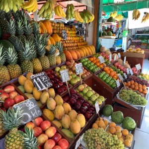 Cửa hàng trái cây nhập khẩu và bánh kẹo ở quận 7 cần nhân viên nam 40t đổ lại phụ việc ở cửa hàng