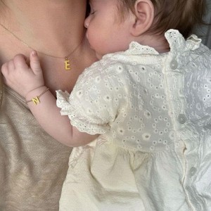 Cần gấp người chăm bé 10 tháng tuổi (ở lại cùng gia đình)- Phú Mỹ Hưng- Quận 7