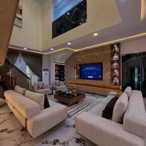 Đường Tên Lửa, Quận Bình Tân: Tuyển giúp việc ở lại biệt thự 1 trệt 2 lầu có thang máy