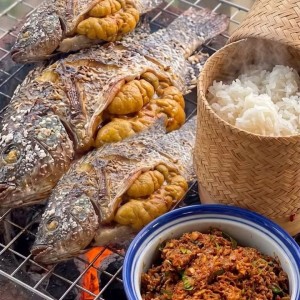 Cần cô làm ở lại tại Bình Thạnh, nhà chung cư có 2 bé 4 tuổi và 6 tuổi