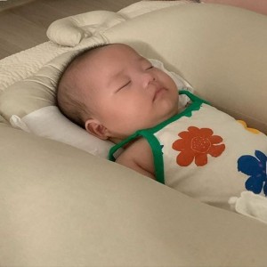 Nhà 1 trệt 1 lầu ở Bình Dương cần cô chăm bé 10 tháng