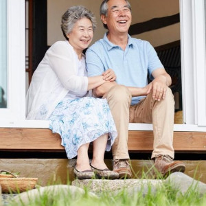 Ông gần 80 tuổi cần chị về nhà chăm ông, nấu cơm cho ông ăn, quận 11