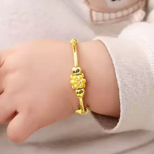 Chung cư Vinhomes Central Park- Bình Thạnh Cần Chị Về Chăm Bé 5 Tháng Lương 10tr