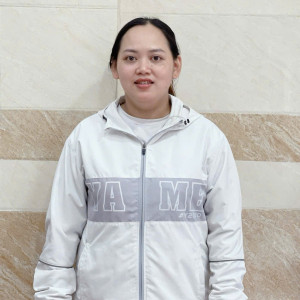 Chị Phạm Anh Thư, sinh năm 1994, quê Hồ Chí Minh nhận làm phục vụ , phụ quán