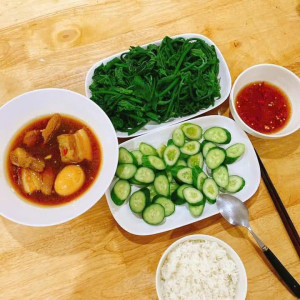 GIA ĐÌNH EM Ở QUẬN 11 EM CẦN TÌM CHỊ VỀ PHỤ NỘI TRỢ LƯƠNG 12TR