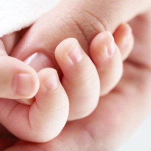 Vợ chồng cần chị chăm bé 6 tháng tuổi, nhà ở chung cư Thủ Thiêm, Quận 2 Lương 10tr