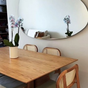 Cần Cô Giúp Việc Nhà ( Nhà 3 Người ) - Ở Quận 10 Lương 9tr, Có Lương Thưởng