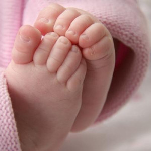 Tìm Chị Bảo Mẫu Đến Ở Cùng Bé 4 Tháng Tuổi Lương 11tr Bao Ăn Ở