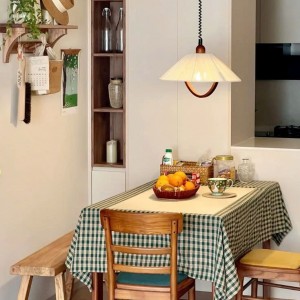 Cần cô làm đi về ở Nguyễn Tiểu La - quận 10