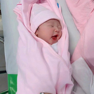 EM CẦN TUYỂN CÔ BẢO MÃU CHO BÉ 1 THÁNG TUỔI Ở GÒ VẤP LƯƠNG TỪ 12TR ( ĐI VỀ )