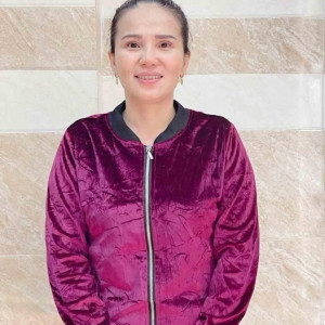 Chị Liên người miền trung thật thà, siêng năng.