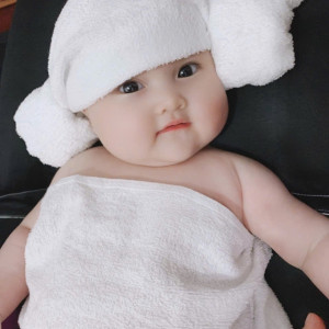 Cần cô Người miền Nam – Tây ( độ tuổi 40-50 ) . Chung cư ở quận 9 2 vợ chồng 2 bé ( 1 bé lớn đã đi học - 1 bé 6 tháng )