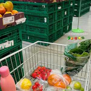 Tìm người phụ giúp việc nhà khu vực q4 - thu nhập tốt!Lương 12 triệu ( bao ăn ở )