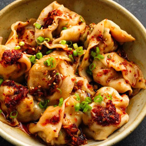 EM Ở GẦN VINCOME QUẬN 9 CẦN CHỊ GIÚP VIỆC NHÀ LƯƠNG 13 TRIỆU ( BAO ĂN Ở )