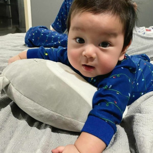 Tuyển gấp cô giúp việc chăm bé Quận 6 - Lương  14 triệu ( bao ăn ở )