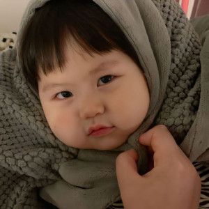 cần 1 cô chăm bé 2 tuổi