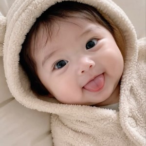 Tìm cô chăm bé trai 8 tháng tuổi , bé ngoan và ít quấy khóc ở Quận 7