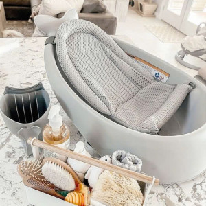 BÉ CÚN 4 THÁNG CẦN TÌM CHỊ VỀ CHĂM TẠI QUẬN 4 LƯƠNG 10TR BAO ĂN Ở