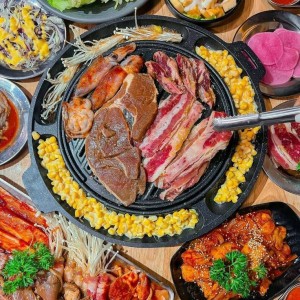 Cần 1 chị phụ quán lẩu nướng buổi chiều tối ở Bình Tân