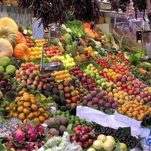 Cần Gấp 2 ( Nam / Nữ ) Phụ Quán Bán Trái Cây, Ở Quận 7 - Lương 9tr