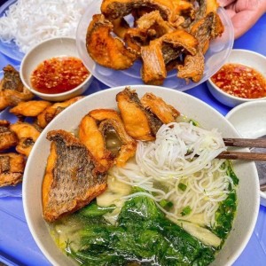 Quán bún cá ở Vinhome quận 9, Lương thử việc 9 triệu bao ăn ở , thưởng lễ tết đầy đủ .