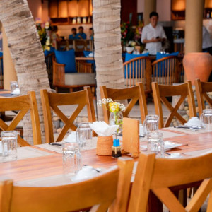 Cần người Phụ quán,Cần gấp nam 25 tuổi đổ lại , nữ đủ 16 – 45 tuổi ( bao ăn ở lại )