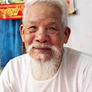 Nhà vườn ở Dĩ An cần cô chăm ông 75 tuổi yếu nhưng minh mẫn