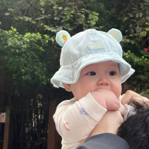 Tìm cô chăm bé khéo léo bé 8 tháng ở quận 6 -  lương 13 triệu ( bao ăn ở )